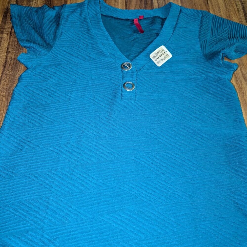 Love Scarlett Woman's teal blouse